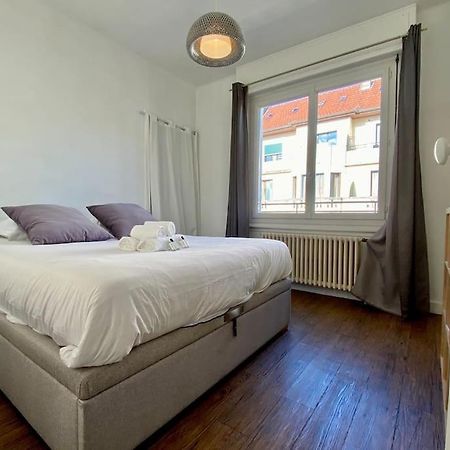 Toit-Terrasse Traversant Plein Centre 100M Du Lac Apartment Annecy Exterior foto