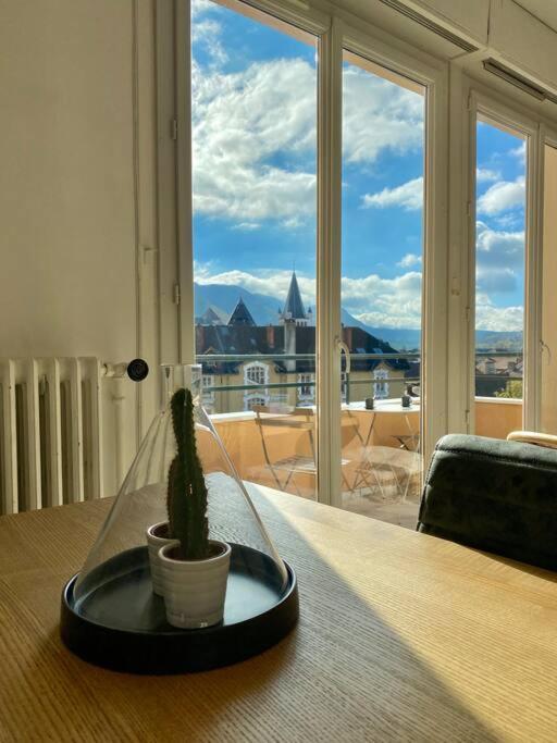 Toit-Terrasse Traversant Plein Centre 100M Du Lac Apartment Annecy Exterior foto