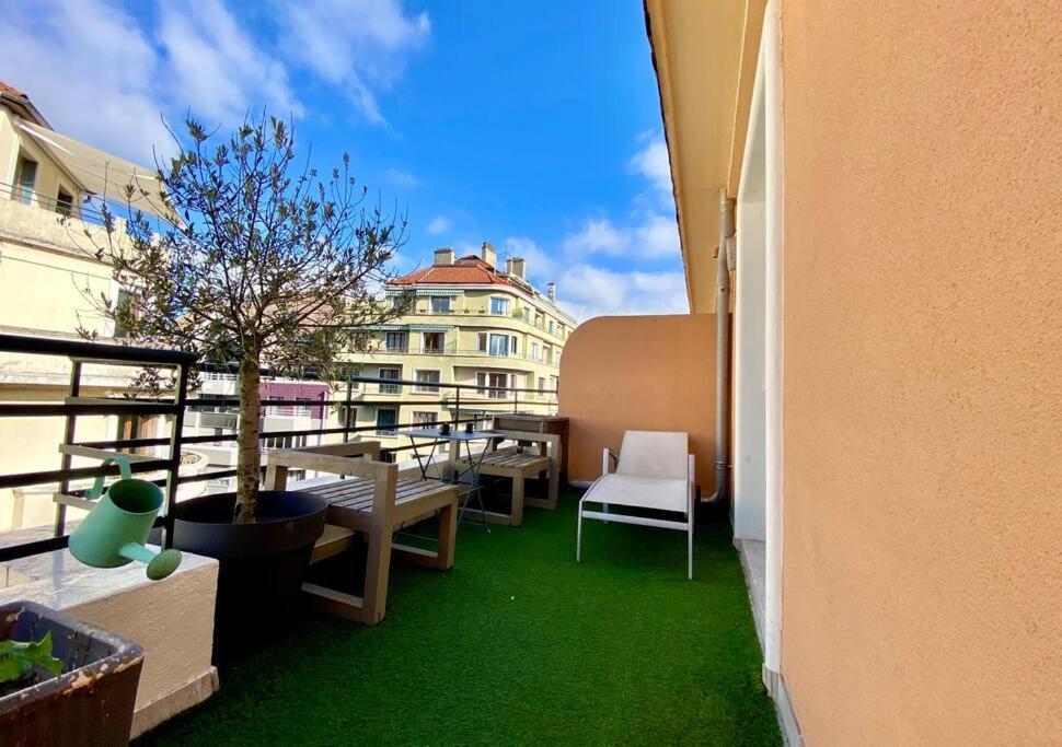 Toit-Terrasse Traversant Plein Centre 100M Du Lac Apartment Annecy Exterior foto