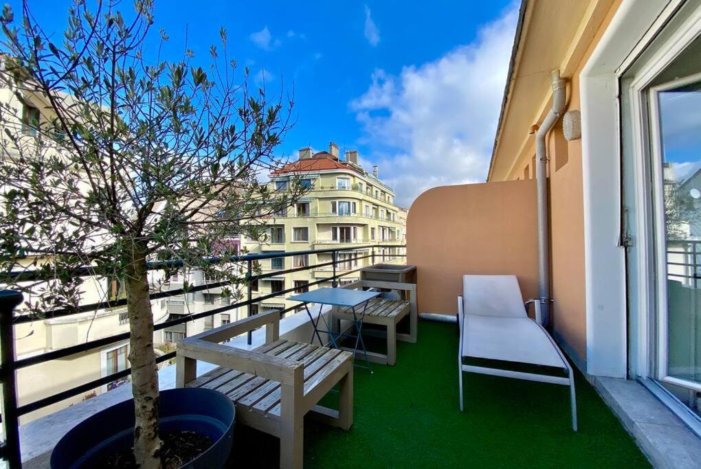 Toit-Terrasse Traversant Plein Centre 100M Du Lac Apartment Annecy Exterior foto