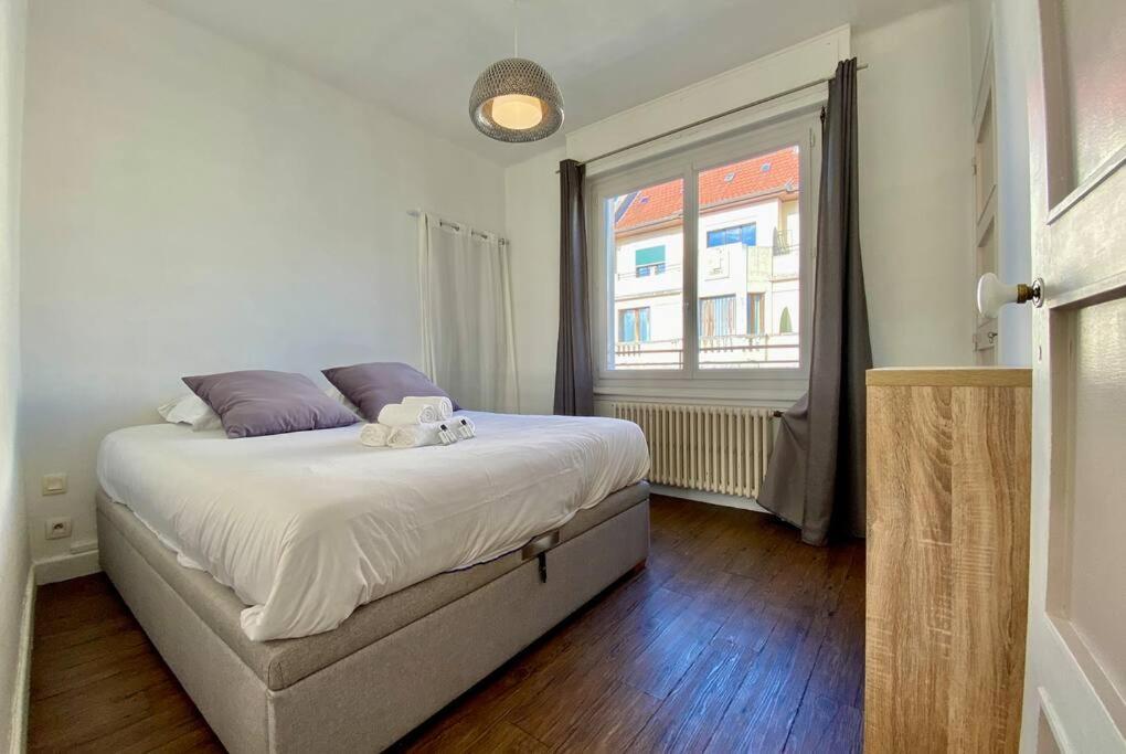Toit-Terrasse Traversant Plein Centre 100M Du Lac Apartment Annecy Exterior foto